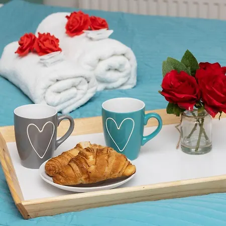 Lägenhet Bemowo Modern Dywizjonu 303 By Renters Warszawa