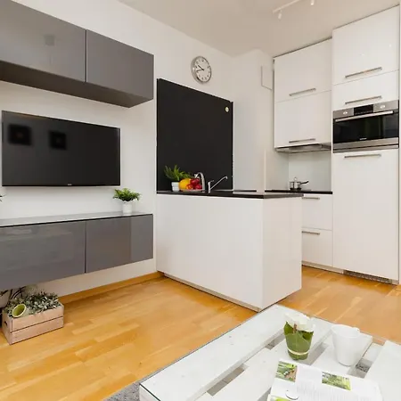 Bemowo Modern Dywizjonu 303 By Renters