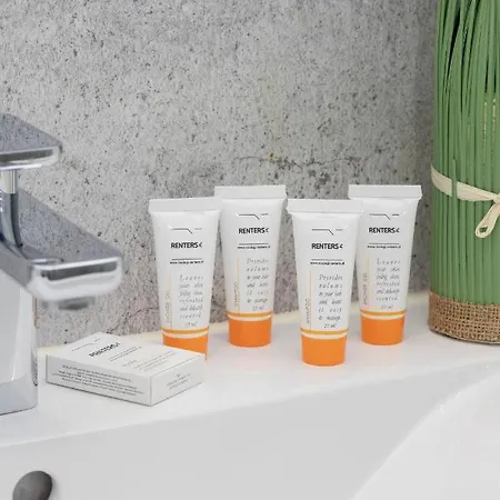 Apartman Bemowo Modern Dywizjonu 303 By Renters *